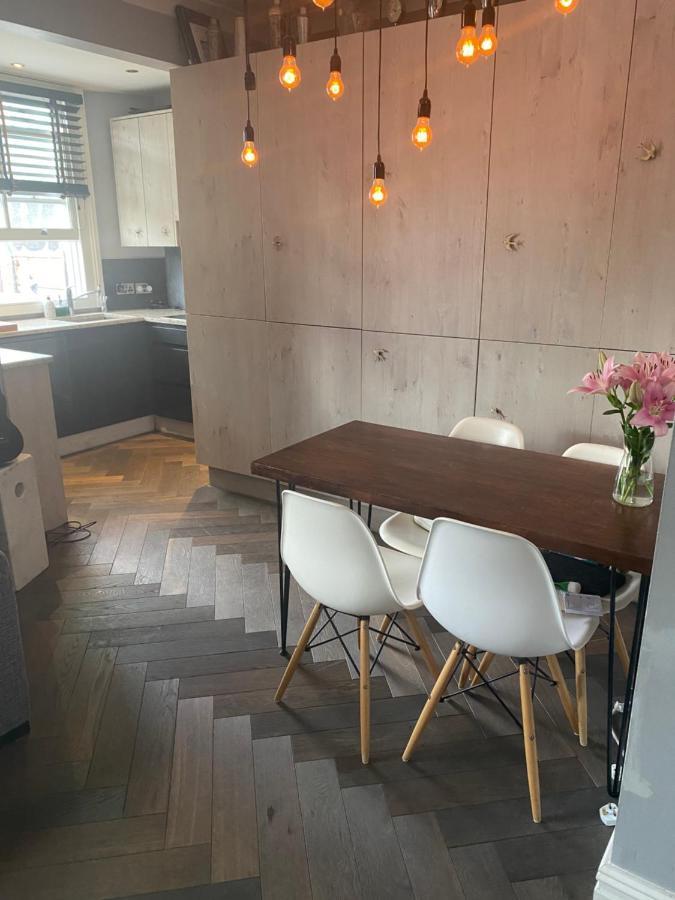 Luxury 2 Bedroom Flat Heart Of Camden ロンドン エクステリア 写真